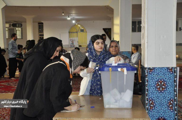 بیشترین میزان مشارکت استان در گیلانغرب ثبت شده است/ مشارکت ۳۱.۵درصدی استان کرمانشاه در انتخابات