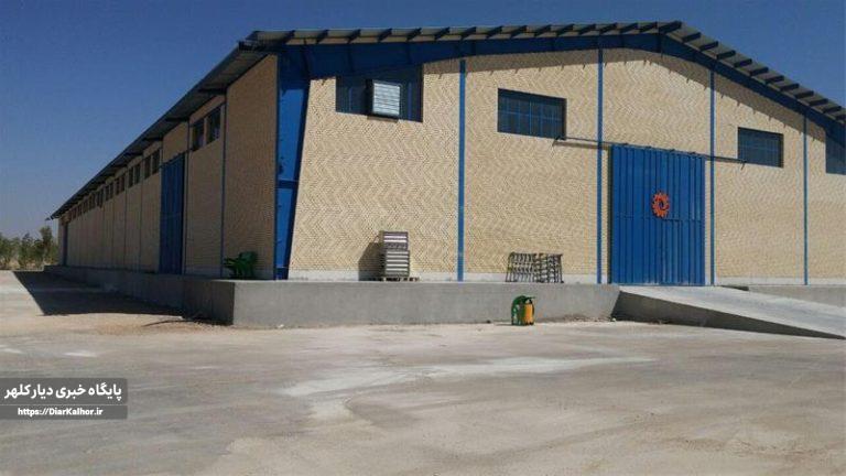 اخذ سند تک برگ انبار ۲۰۰۰ تنی گورسفید گیلانغرب