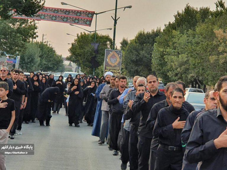عزاداری جاماندگان اربعین حسینی در شهرستان گیلان غرب+فیلم