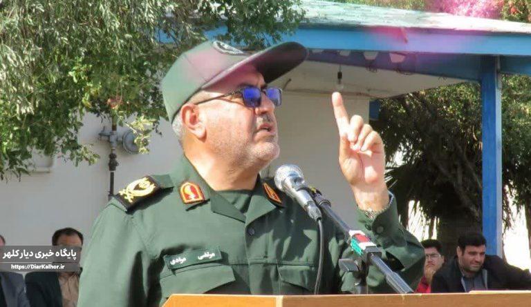 ضرورت حفظ همبستگی مقابل توطئههای دشمنان