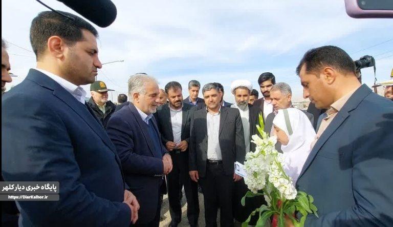 سفر رئیس سازمان زندانها به گیلانغرب و ادای احترام به شهدای دفاع مقدس