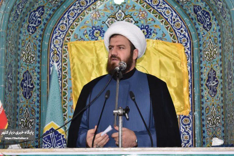 تأکید امام جمعه گیلانغرب بر اهمیت بصیرت در جنگ ترکیبی و پیروی از ولایت فقیه