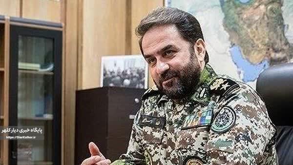 فرمانده دانشگاه فرماندهی و ستاد ارتش: ارتش ولایی و سلحشور، همواره چشم به فرمان رهبر دارد فرمانده دانشگاه فرماندهی و ستاد ارتش جمهوری اسلامی ایران سرتیپ فرزاد اسماعیلی