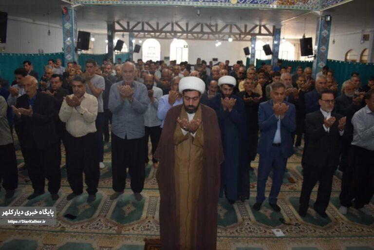 ولایتمداری کلید مقاومت و رشد جامعه است / هشدار امام جمعه گیلانغرب درباره عمل گزینشی به بیانات رهبری