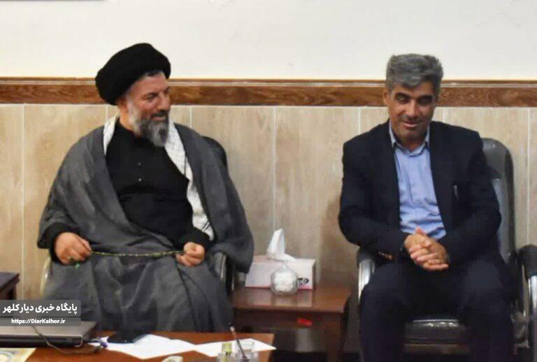 دیدار فرماندار گیلانغرب با امام جمعه جدید؛ تأکید بر هم افزایی برای توسعه شهرستان و فعال سازی مرز سومار در اربعین